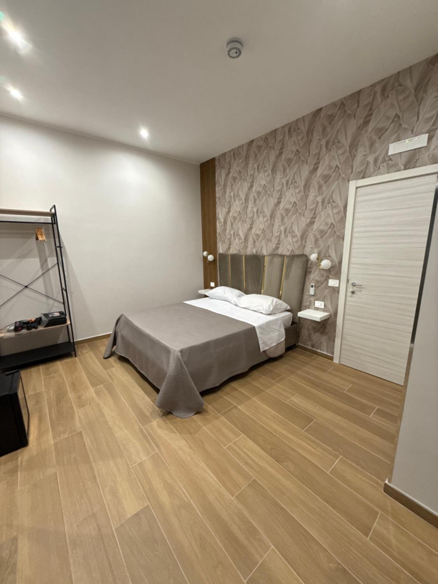 Il Regno Di Napoli Hotel ภายนอก รูปภาพ